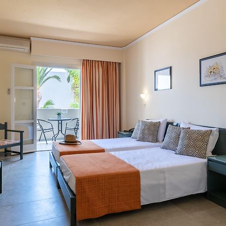 Dedalos Hotel มาเลีย ภายนอก รูปภาพ